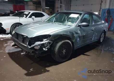 2005 Nissan Altima 2.5 S z USA, uszkodzony, nr VIN 1N4AL11D55C956301